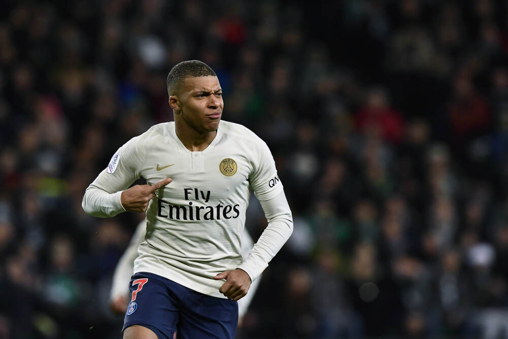 云南省委原常委、省政府原副省长李石松受贿案一审宣判